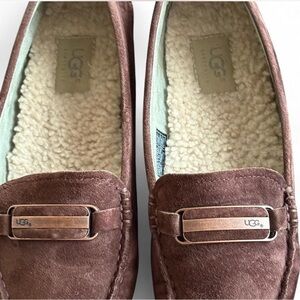 UGG Tasman Brown Loafer Size 10